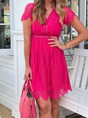 MEROKEETY SHORT SLEEVE V NECK FLORAL LACE MINI DRESS